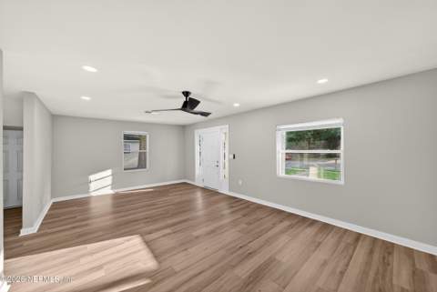 973 Melson Avenue, Jacksonville FL - photo 8 of 37