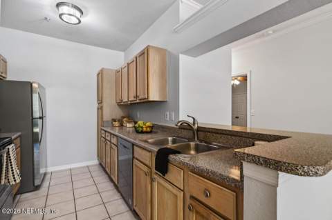 7800 Point Meadows Drive #126, Jacksonville FL - photo 10 of 49