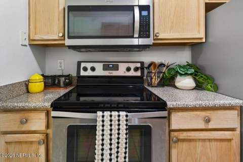 7800 Point Meadows Drive #126, Jacksonville FL - photo 12 of 49