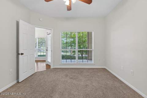 7800 Point Meadows Drive #126, Jacksonville FL - photo 18 of 49