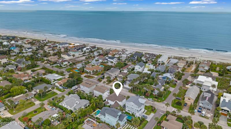 4 bedroom Single Family Residence at 3318 1st Street, Jacksonville Beach, Jacksonville Beach — photo 2