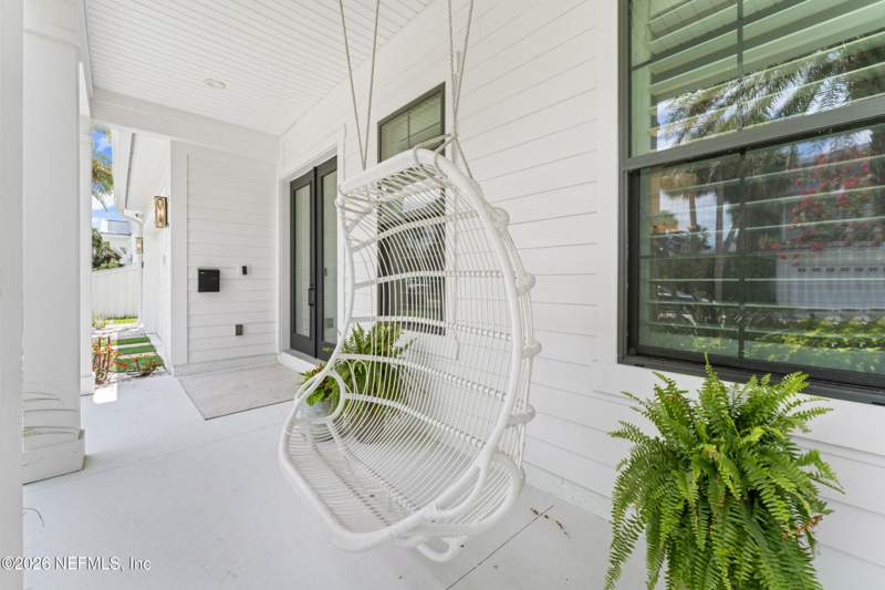 4 bedroom Single Family Residence at 3318 1st Street, Jacksonville Beach, Jacksonville Beach — photo 3