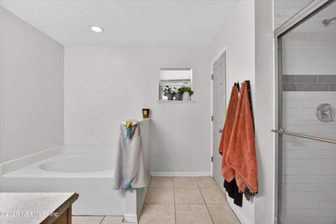 5563 Westland Station Road, Jacksonville FL - photo 8 of 25