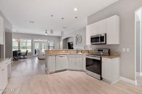 1816 Creekwood Lane, Fleming Island FL - photo 20 of 80