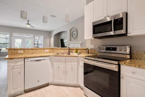 1816 Creekwood Lane, Fleming Island FL - photo 21 of 80