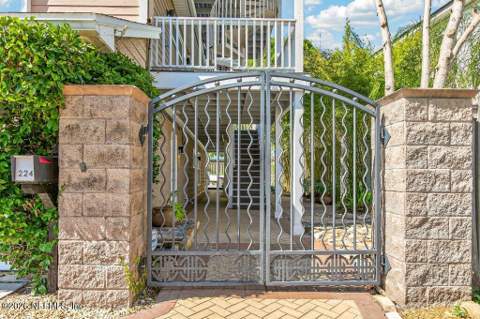 224 Bowles Street, Neptune Beach FL - photo 11 of 117