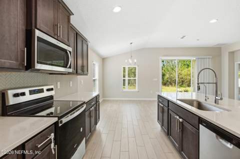 65784 Edgewater Drive, Yulee FL - photo 12 of 45