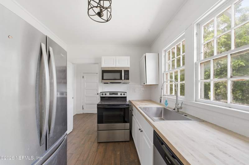 3 bedroom Single Family Residence at 502 W 18th Street, North Springfield Heights, Jacksonville — photo 4