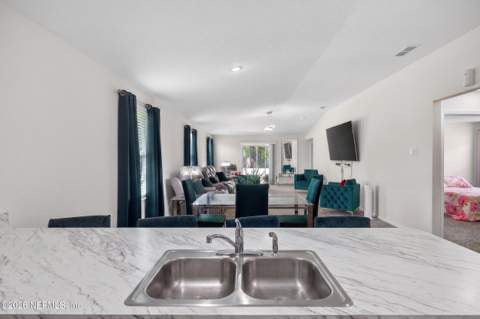 5990 Bucking Bronco Drive, Jacksonville FL - photo 12 of 42