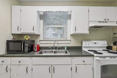4833 Post Street, Jacksonville FL - photo 14 of 29