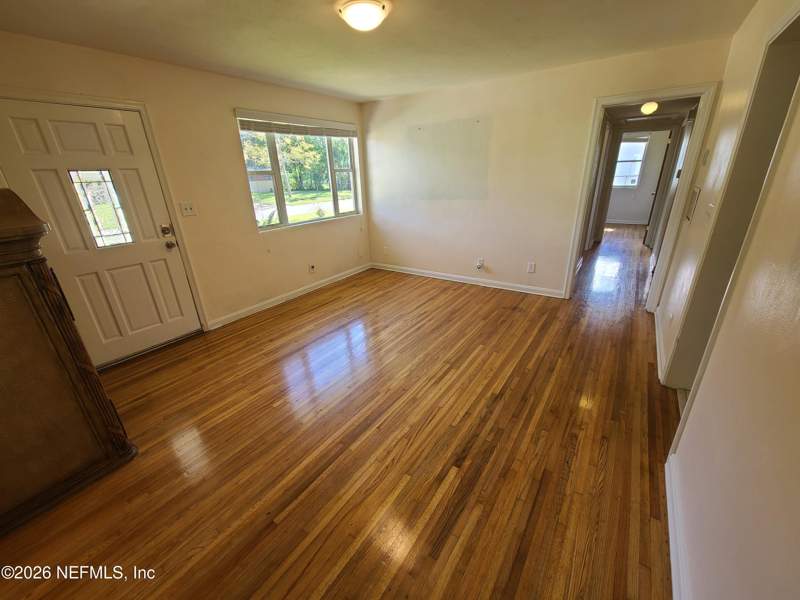 3 bedroom Single Family Residence at 4512 Ish Brant Road, Cedar Hill Estates, Jacksonville — photo 3