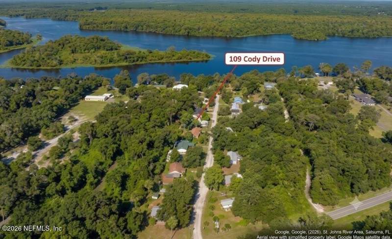 2 bedroom Single Family Residence at 109 Cody Drive, Satsuma, Satsuma — photo 2