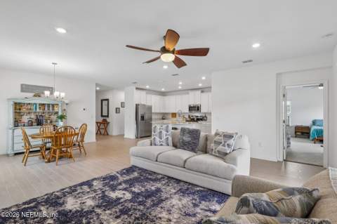 2841 Hammock Dale Court, Green Cove Springs FL - photo 10 of 38