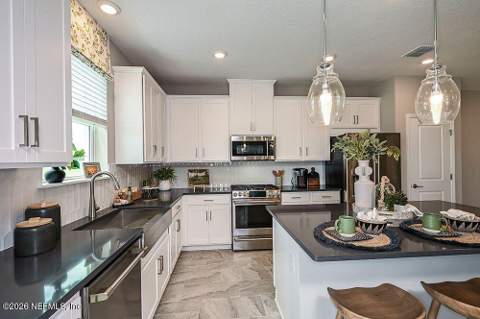 220 Silver Myrtle Court, St. Augustine FL - photo 6 of 37