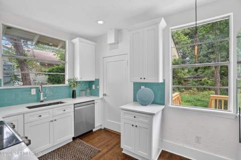 2902 Remington Street, Jacksonville FL - photo 6 of 43