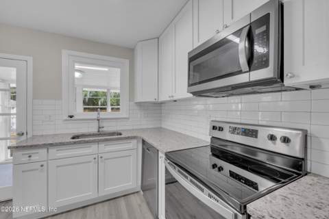 1641 Charon Road, Jacksonville FL - photo 10 of 33