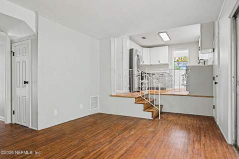 1074 Golfair Boulevard, Jacksonville FL - photo 11 of 33