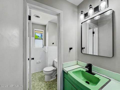 1074 Golfair Boulevard, Jacksonville FL - photo 22 of 33