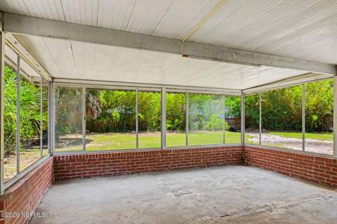 1074 Golfair Boulevard, Jacksonville FL - photo 23 of 33