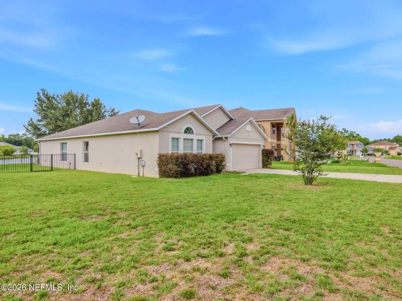 3 bedroom Single Family Residence at 7357 Cumbria Boulevard, St James Place, Jacksonville — photo 3