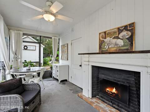 4531 Milstead Road, Jacksonville FL - photo 6 of 33