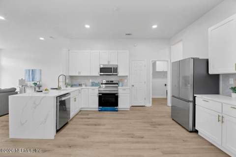 14122 Summer Breeze Drive, Jacksonville FL - photo 14 of 36