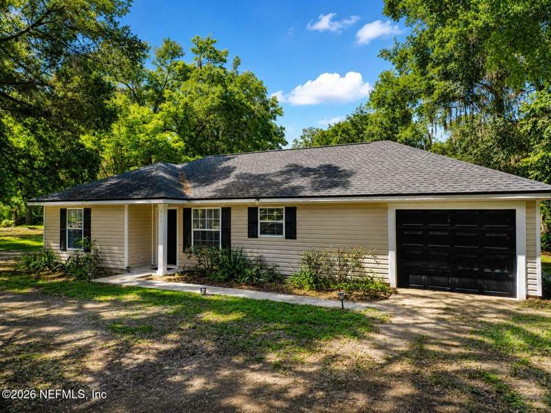 3 bedroom Single Family Residence at 901 SW Pecan Street, Sunrise Park, Keystone Heights — photo 2