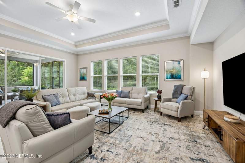 5 bedroom Single Family Residence at 323 Aspinwall Parkway, Markland, St. Augustine — photo 5