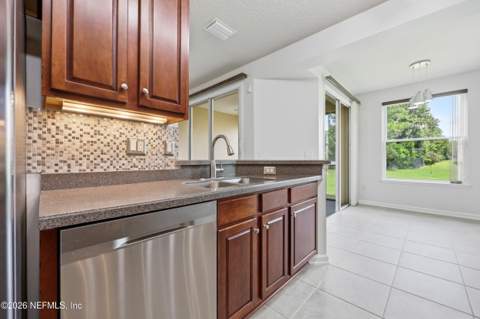 11852 Surfbird Circle #41G, Jacksonville FL - photo 15 of 66