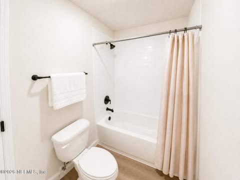 6278 Restlawn Drive, Jacksonville FL - photo 13 of 33