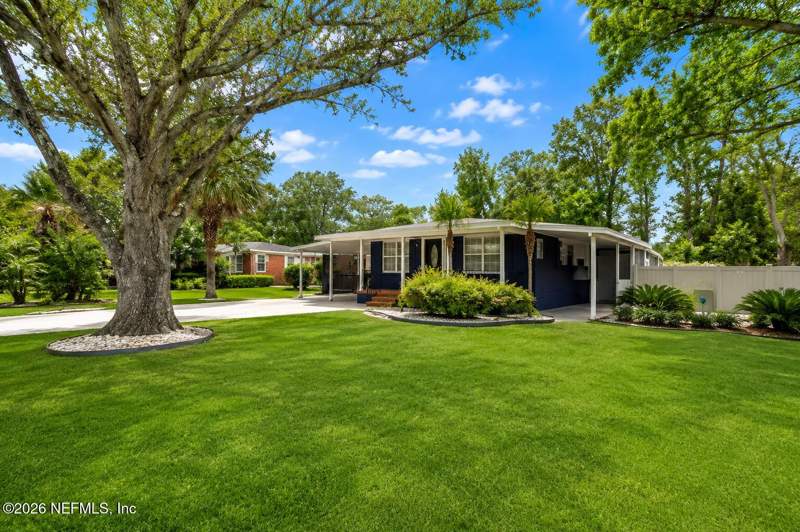 3 bedroom Single Family Residence at 6419 N Ballejo Court, Cedar Hills, Jacksonville — photo 4