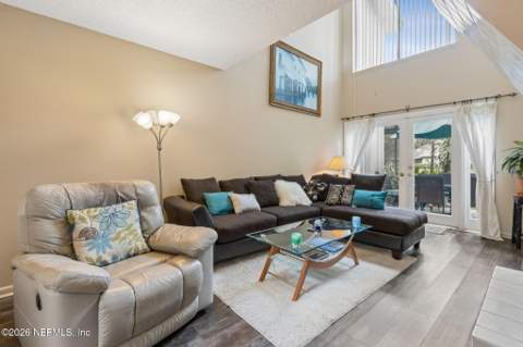 9360 Craven Road #304, Jacksonville FL - photo 7 of 46