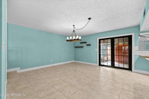 8203 Sutton Place, Jacksonville FL - photo 13 of 46