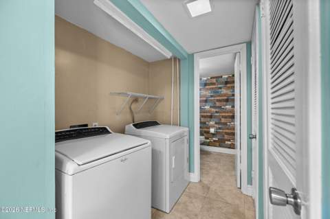 8203 Sutton Place, Jacksonville FL - photo 21 of 46