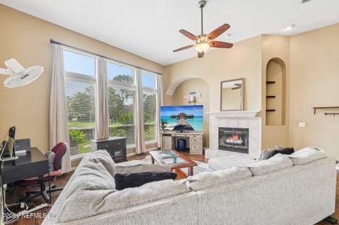 1629 Sandy Springs Drive, Fleming Island FL - photo 18 of 81