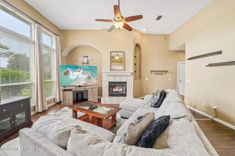1629 Sandy Springs Drive, Fleming Island FL - photo 19 of 81