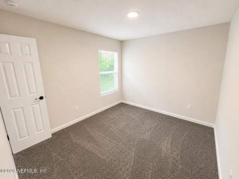 6278 Restlawn Drive, Jacksonville FL - photo 22 of 33
