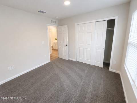 6278 Restlawn Drive, Jacksonville FL - photo 18 of 33