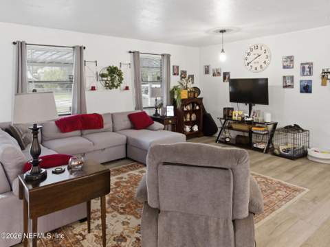 334 7th Way, Interlachen FL - photo 8 of 38