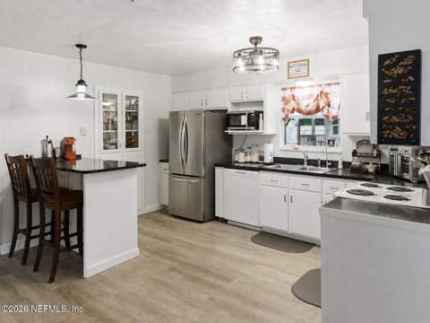 334 7th Way, Interlachen FL - photo 13 of 38