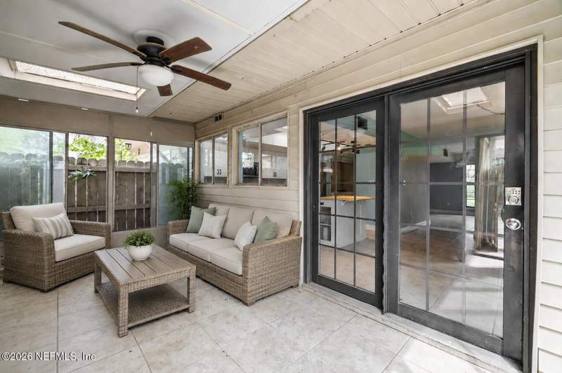 3 bedroom Townhouse at 8203 Sutton Place, Sutton Place, Jacksonville — photo 5
