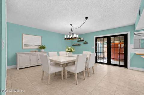 8203 Sutton Place, Jacksonville FL - photo 12 of 46