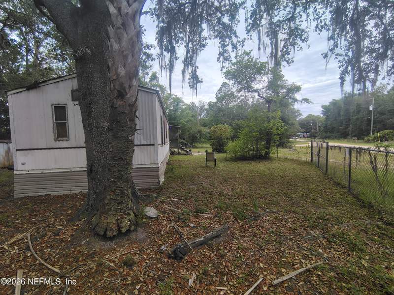 2 bedroom Mobile Home at 109 Arrowhead Drive, Interlachen Lakes Estates, Interlachen — photo 2