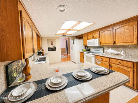 15489 Cape Drive, Jacksonville FL - photo 12 of 59