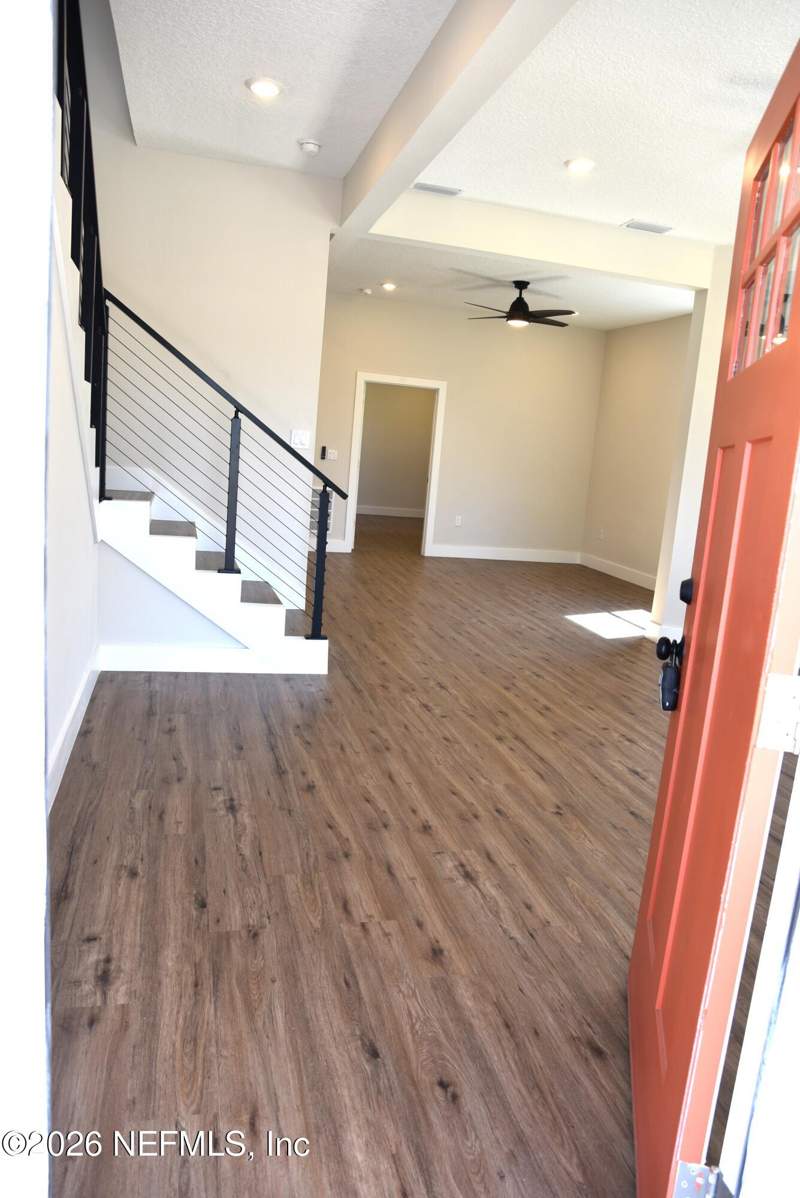 4 bedroom Single Family Residence at 1069 Spearing Street, Campbell Addn, Jacksonville — photo 3