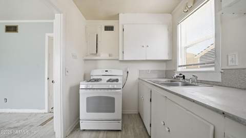 933 N Fletcher Avenue, Fernandina Beach FL - photo 12 of 41