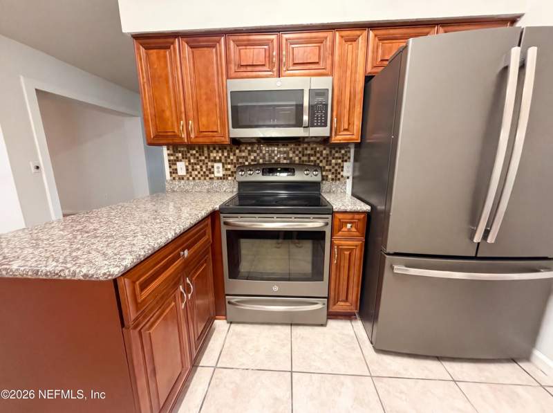 4 bedroom Single Family Residence at 841 Chalmet Lane, Turtle Creek Village, Jacksonville — photo 3