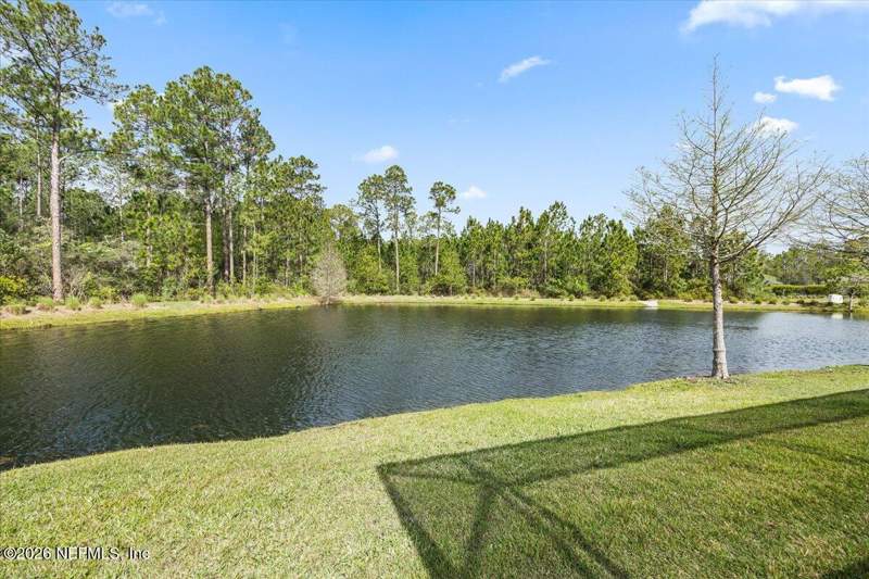 5 bedroom Single Family Residence at 401 Brambly Vine Drive, Reserve At Greenbriar, St. Johns — photo 4