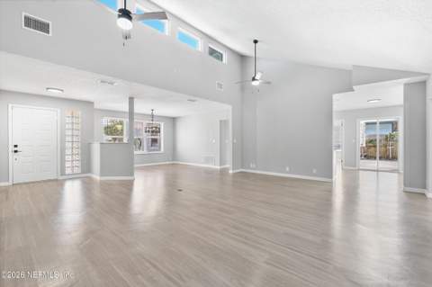 7047 Rivercrest Drive, Jacksonville FL - photo 15 of 37