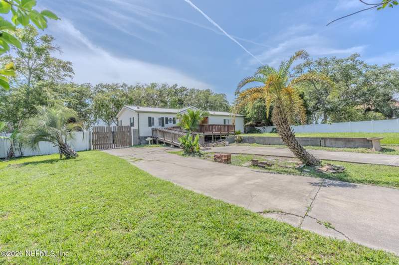 3 bedroom Manufactured Home at 15974 Shark Road, Black Hammock Island, Jacksonville — photo 4